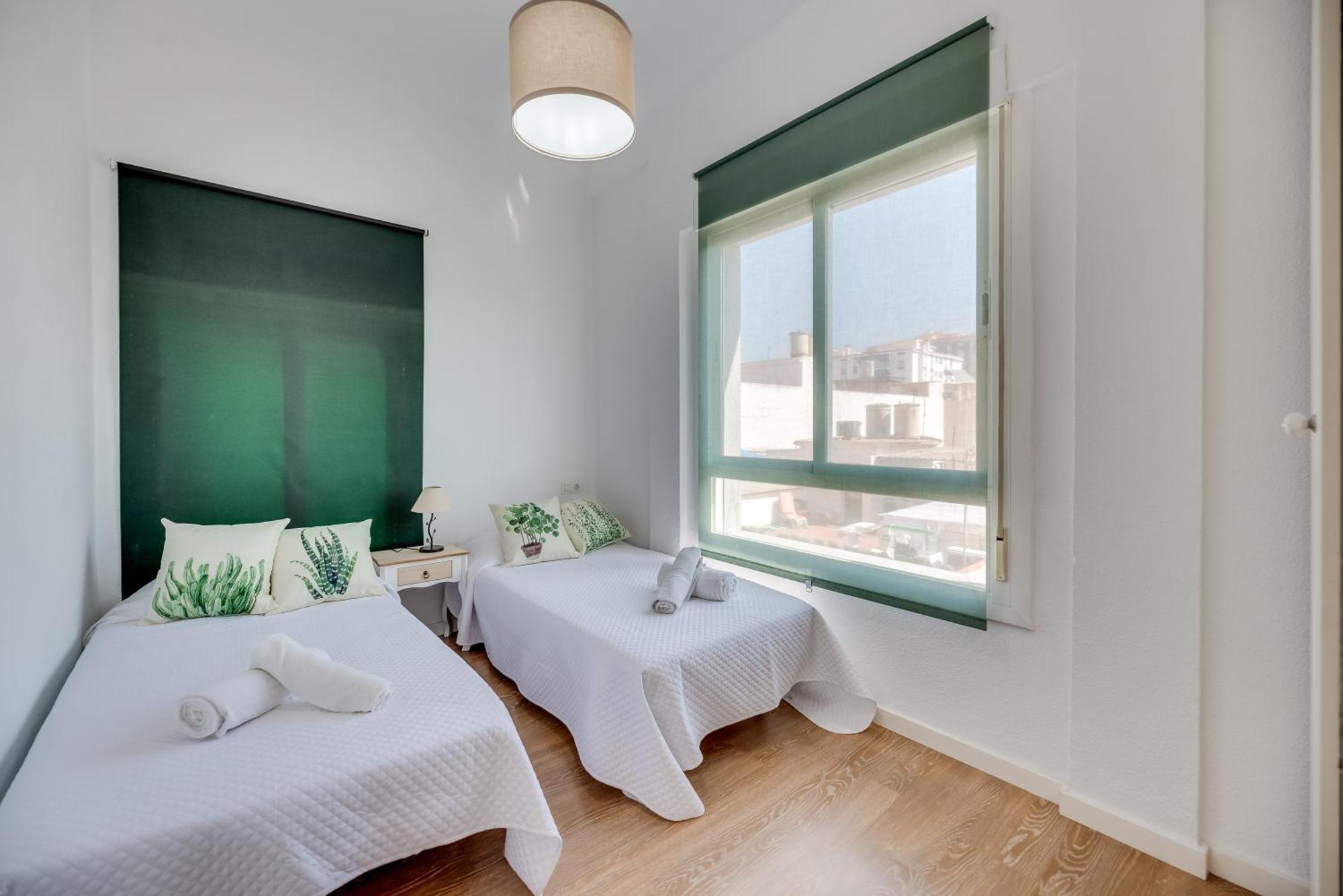 Lxr Vistahermossa 3Bdr. Apt Next To Sea Фуeнхирола Екстериор снимка
